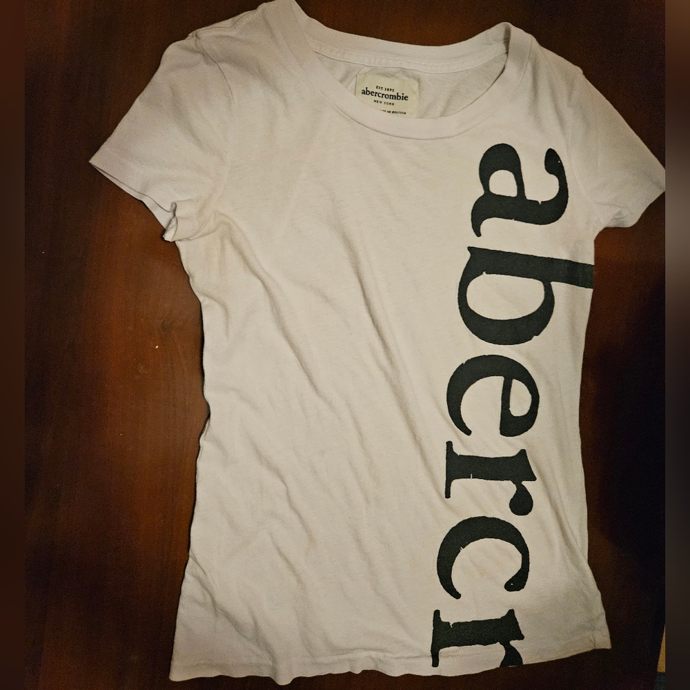 Abercrombie & Fitch Short Sleeve Shirt. White and Blue